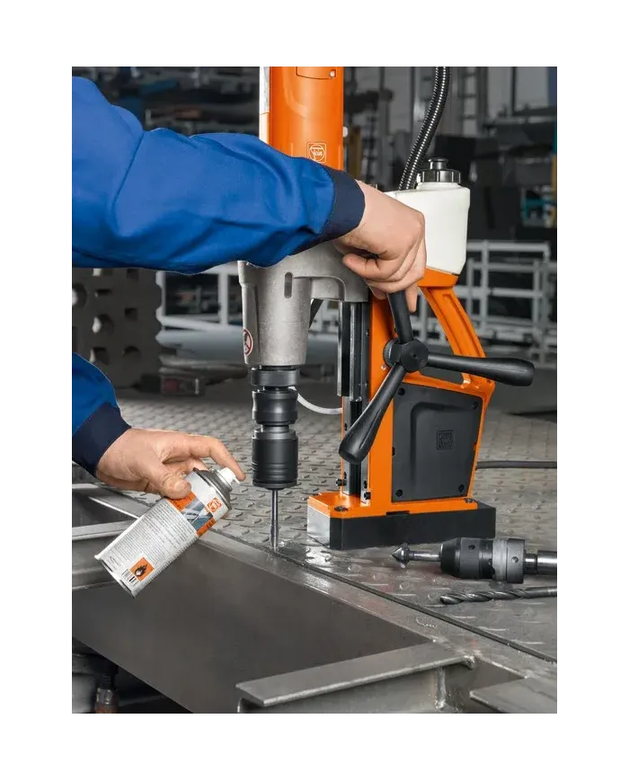 Magnetyczna wiertarka rdzeniowa KBM 50 UQW