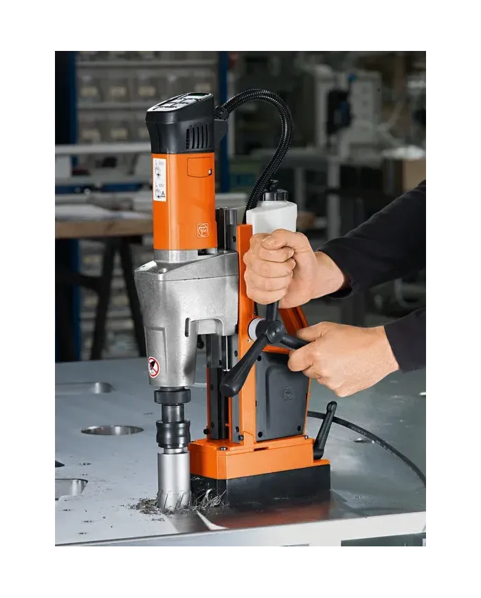 Magnetyczna wiertarka rdzeniowa KBM 65 UQW