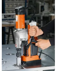 Magnetyczna wiertarka rdzeniowa KBM 65 UQW