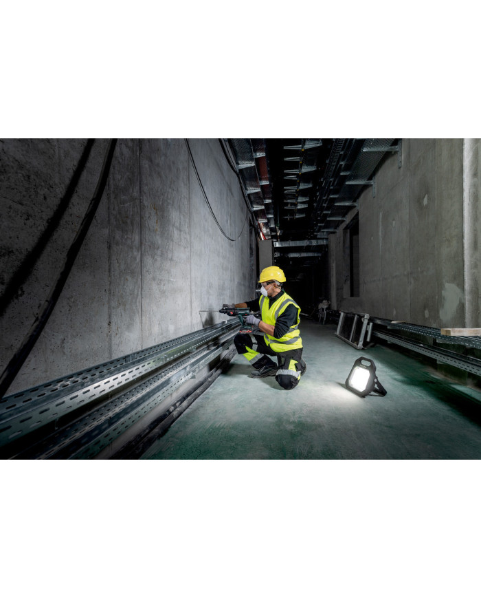 Lampa akumulatorowa BSA 18 LED 10000 (carcass)