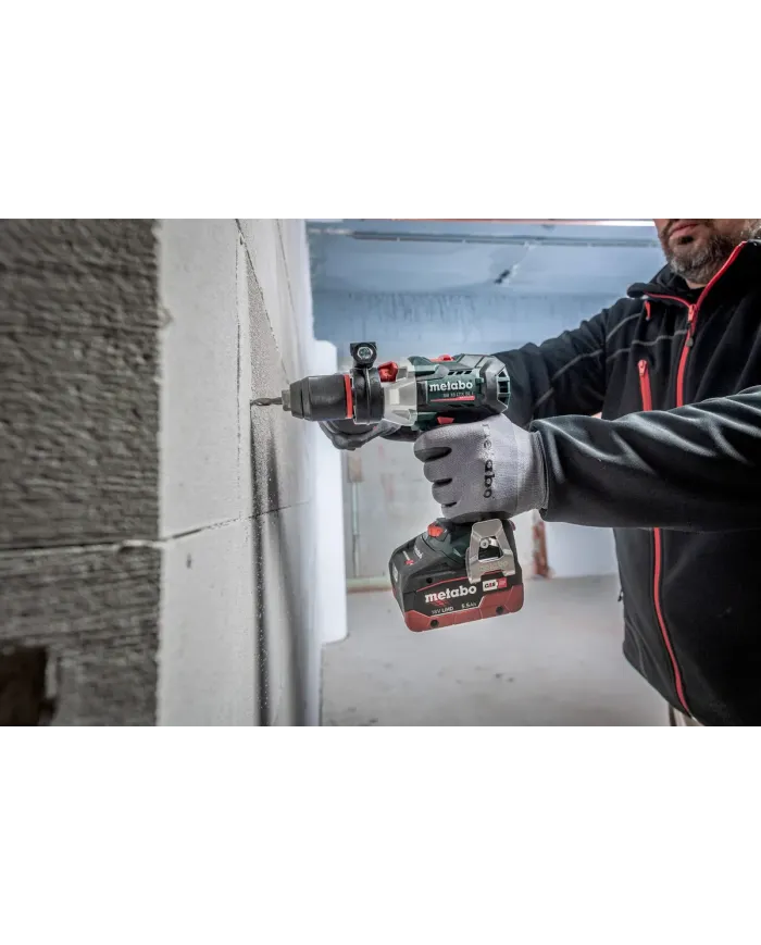 Wiertarko-wkrętarka udarowa SB 18 LTX BL I 2x5,2Ah