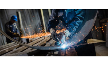 Ukosowanie i zaokrąglanie krawędzi metalowych z NorBevel od Norton